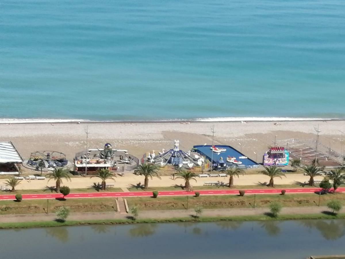Lamar Hotel Batumi Kültér fotó